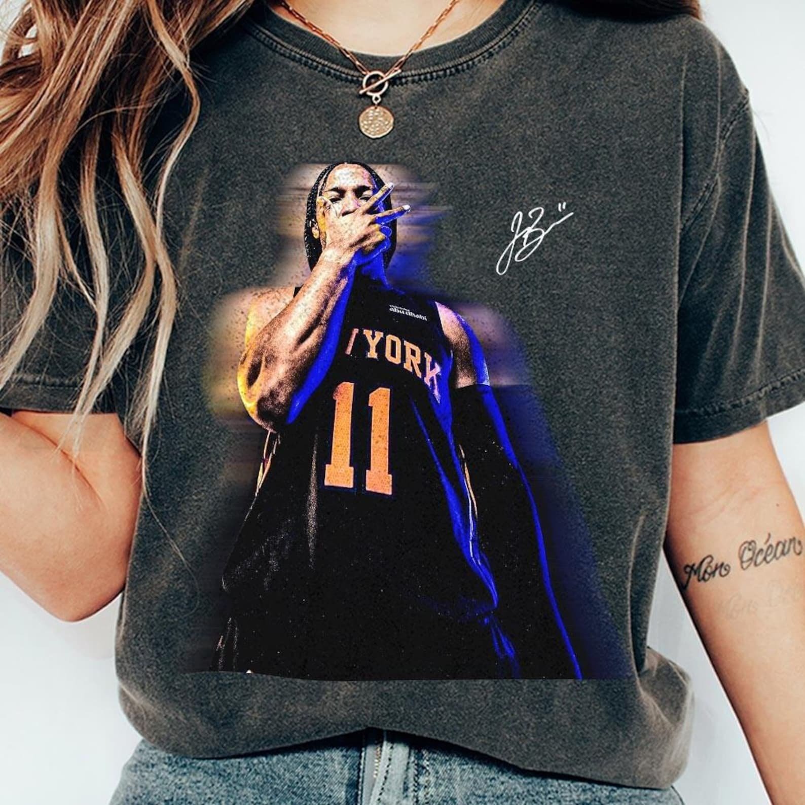 Vintage 90s Jalen Brunson Basketball Fan Shirt - Image 3